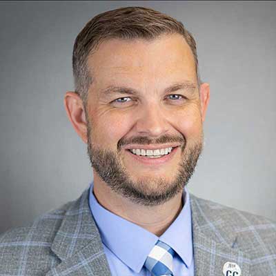 Headshot of Dr. Dave Roberts.