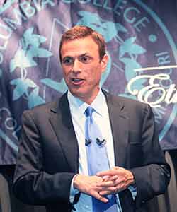 Portrait of Michael Beschloss.