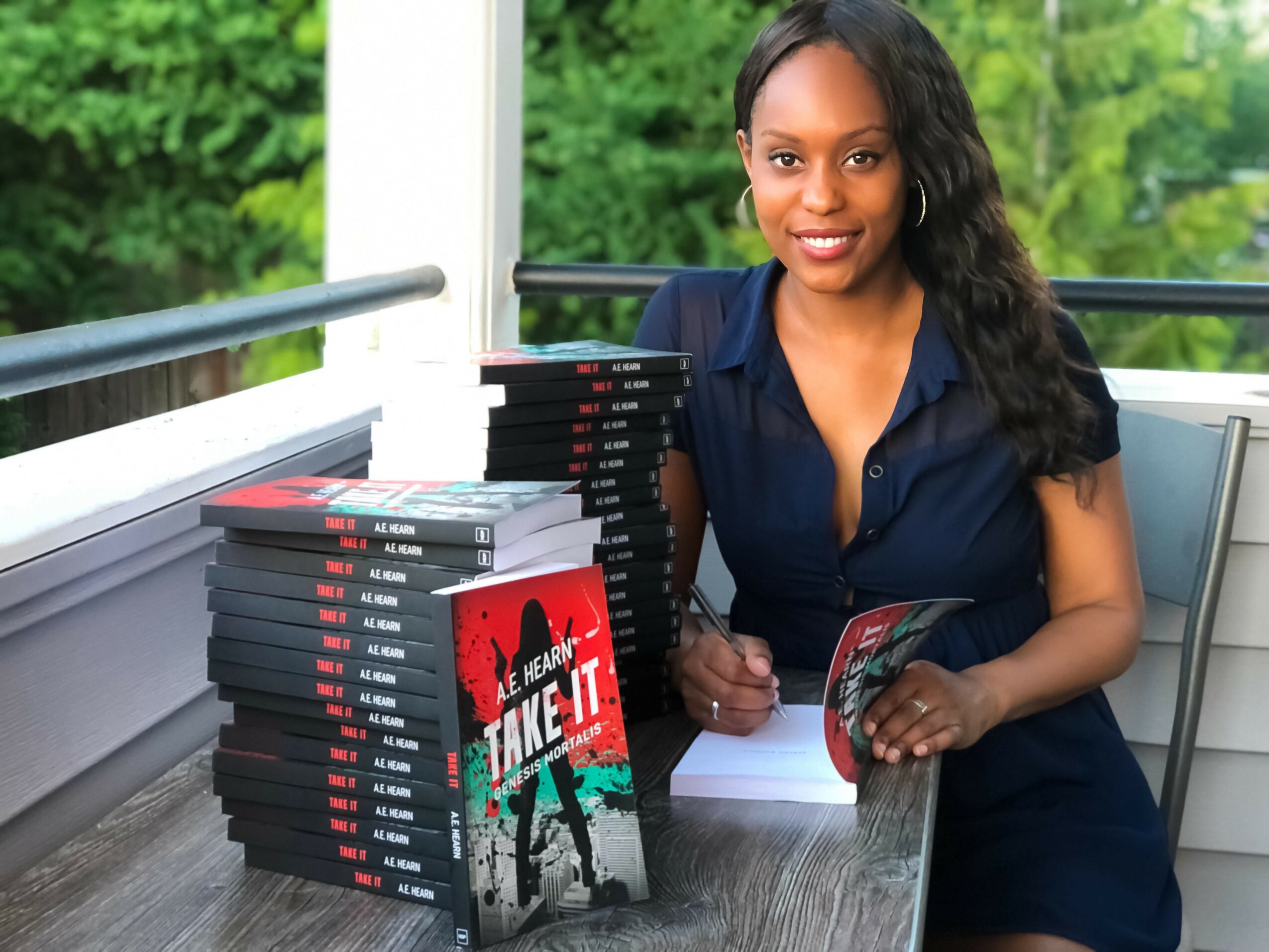 Author Ashlea Hearn, a '19 graduate, at her local book signing.